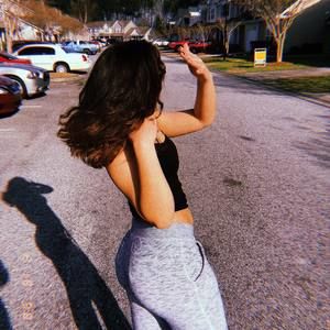 Meet your Posher, Madelyne